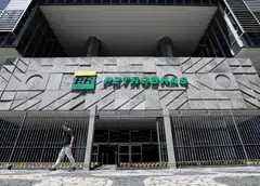 Petrobras adjusts kerosene prices on a monthly basis. 