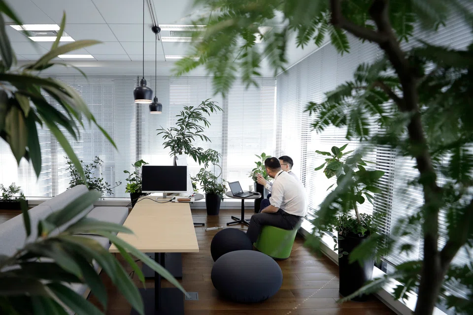 Mitsui lifted its ban on side jobs and will now let employees earn money elsewhere.