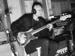 Though Shahzad Ismaily has never released a solo album, he has played on or produced nearly 400 records since moving to New York in February 2000, including work by Bonnie “Prince” Billy and Yoko Ono.