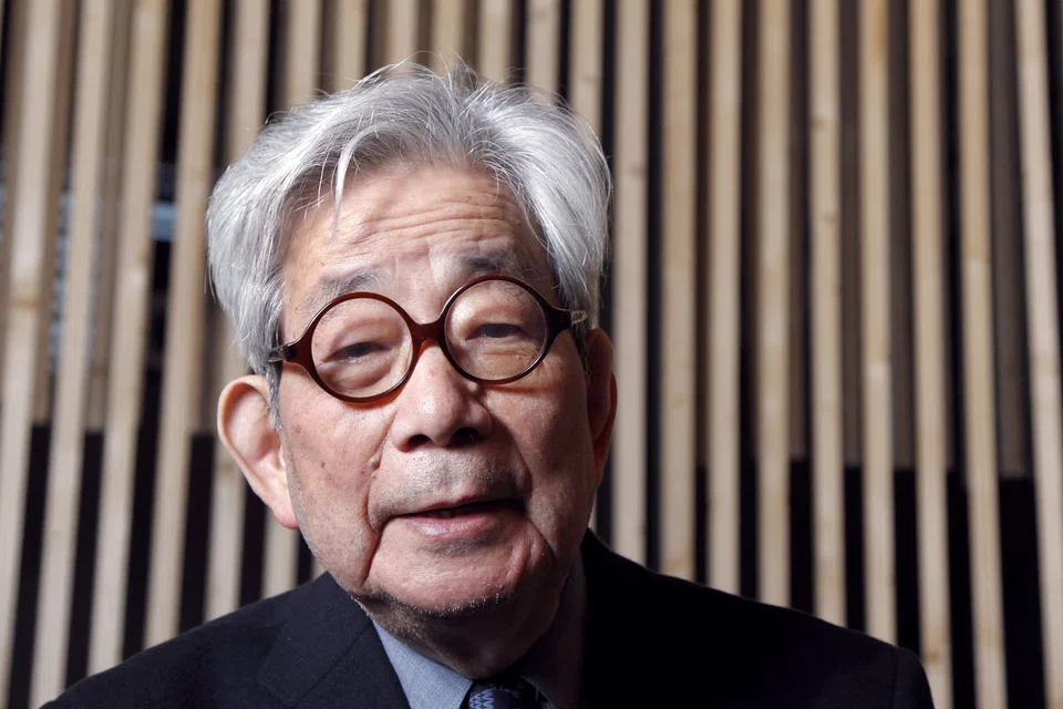 Kenzaburo Oe (pictured here at the inauguration of the 32nd Paris Book Fair in  in 2012) has died of old age on Mar 3.