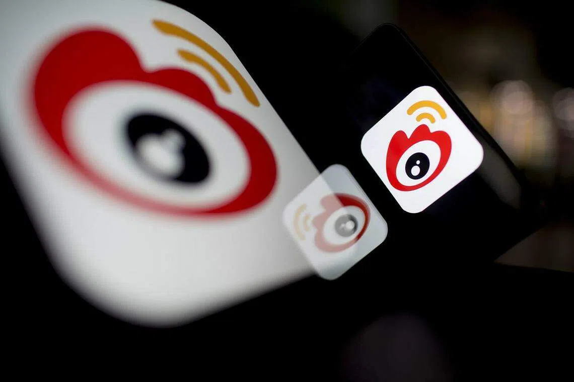 Weibo is seeking an up to US$1.2 billion syndicated financing, following other Chinese social media platforms in venturing offshore to raise funds.