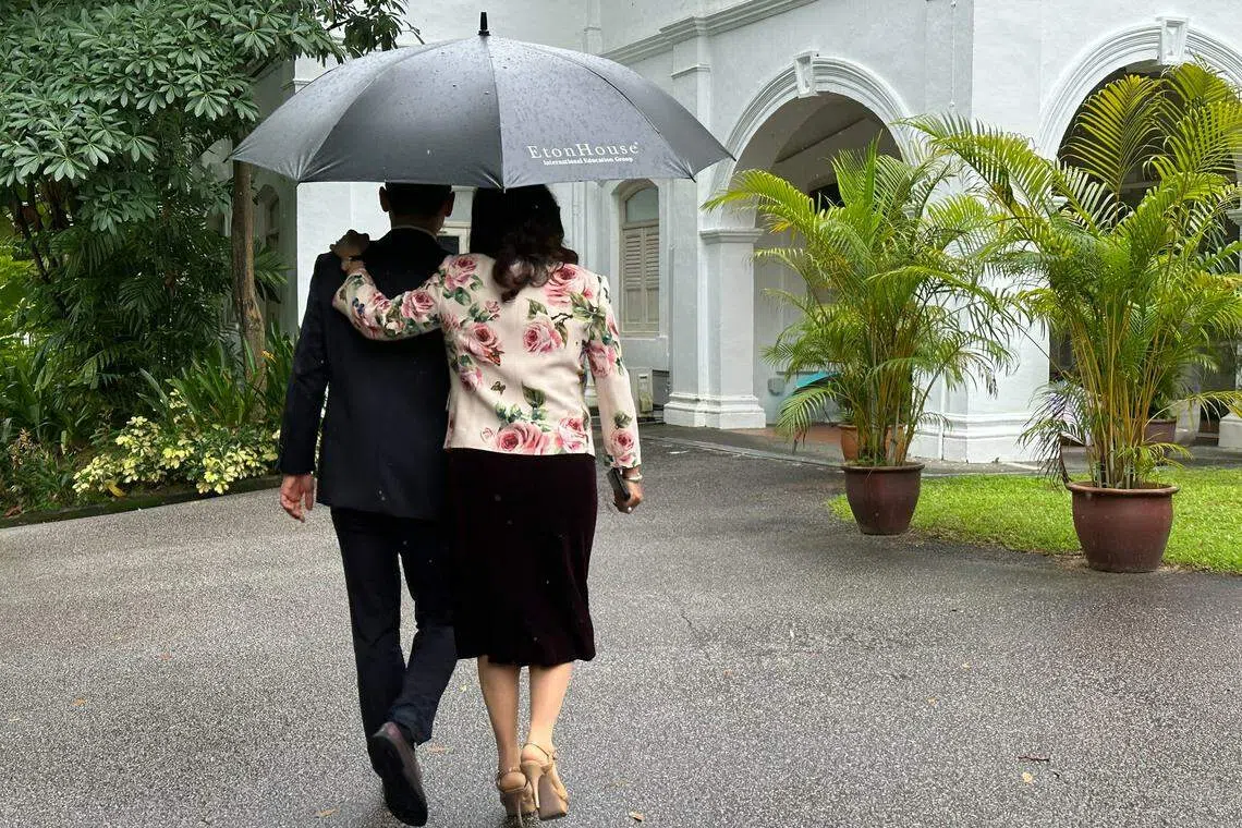 Mentorship is a form of long-term guidance in which an experienced mentor provides holistic support to a mentee in his overall development.