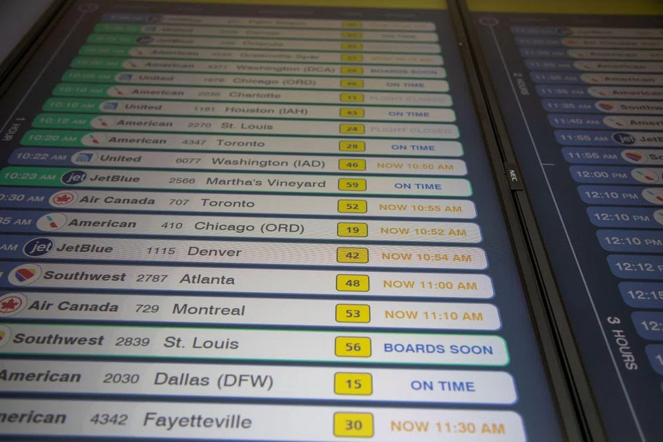 A proposal sent earlier this week would require “cash compensation in an amount commensurate with the inconvenience experienced” when a delay or cancellation is due in part or in whole to an issue under the carrier’s control. 