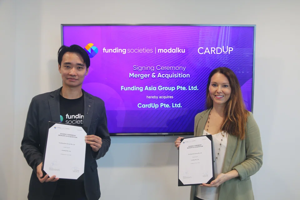 (from left) Funding Societies group CEO Kelvin Teo and CardUp founder and CEO Nicki Ramsay.