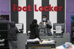 Foot Locker predicted adjusted earnings of US$1.50 to US$1.70 a share for this fiscal year, falling short of analysts’ expectations.