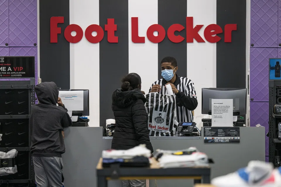 Foot Locker predicted adjusted earnings of US$1.50 to US$1.70 a share for this fiscal year, falling short of analysts’ expectations.