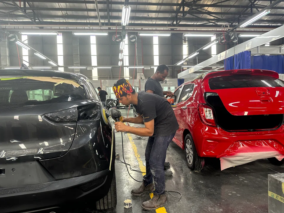 Malaysia's unemployment rate continues to decline as all economic sectors see an increase in hirings.