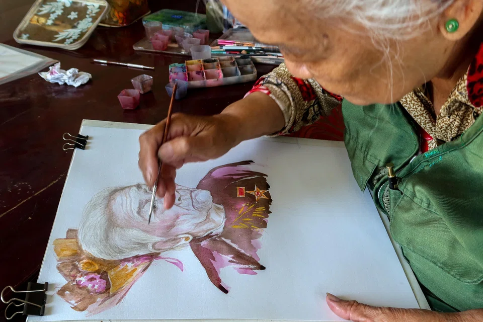 The 75-year-old has painted the portraits of 2,765 of women in recognition of their sacrifice during the war that ended in 1975.