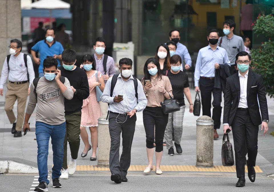 Recruitment agency Randstad has seen hiring activity cool for middle management and support functions in the last quarter. 