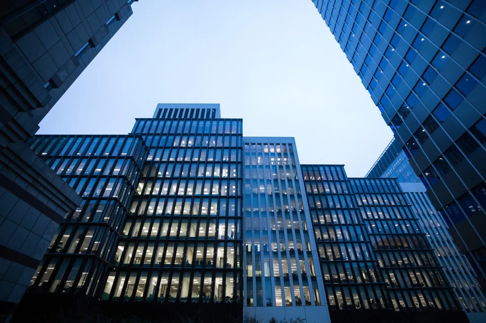 The amount of square footage available in London has continued to rise this year, although at a slower pace than in the previous 2 years, CoStar found.