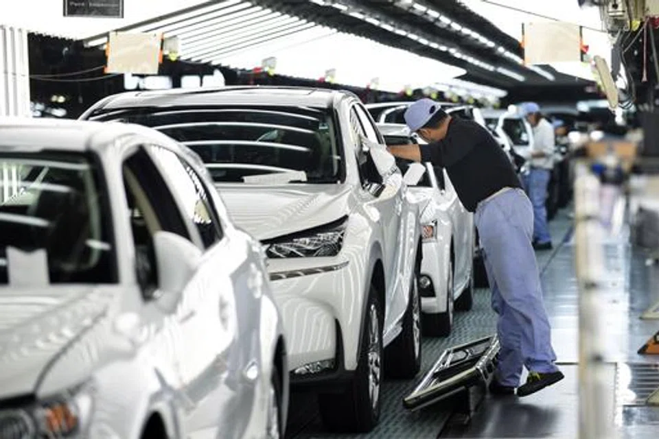 Japan's exports rose 12.5 per cent in April from a year earlier, posting a 14th straight month of increase.