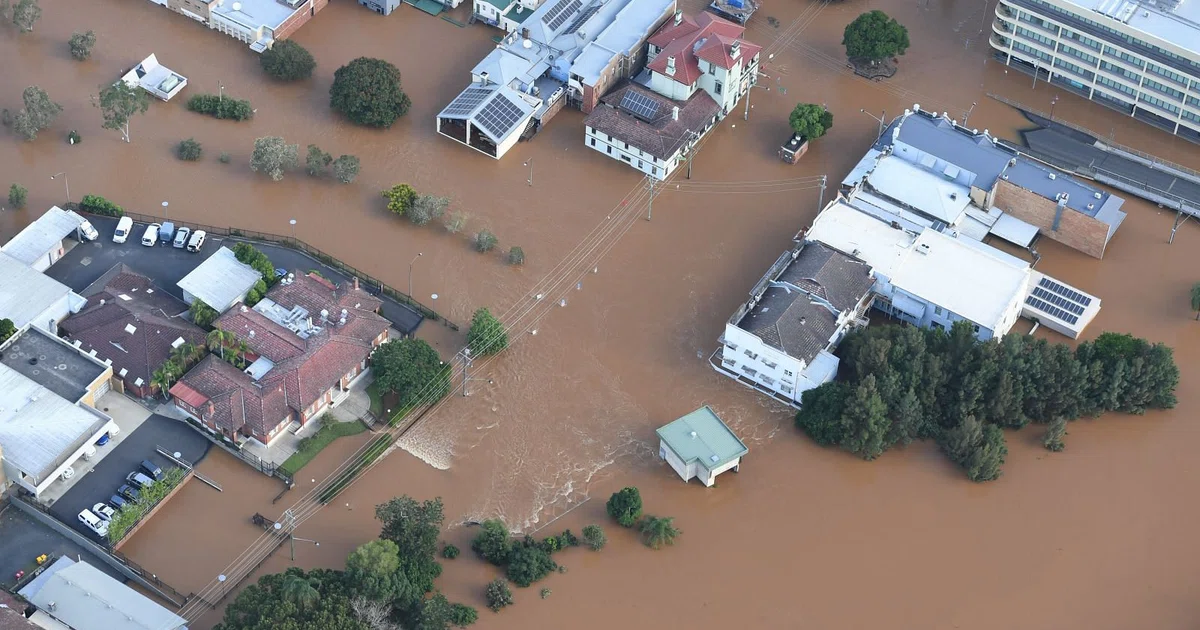 Australia floods still rising with two dead, four missing - The ...