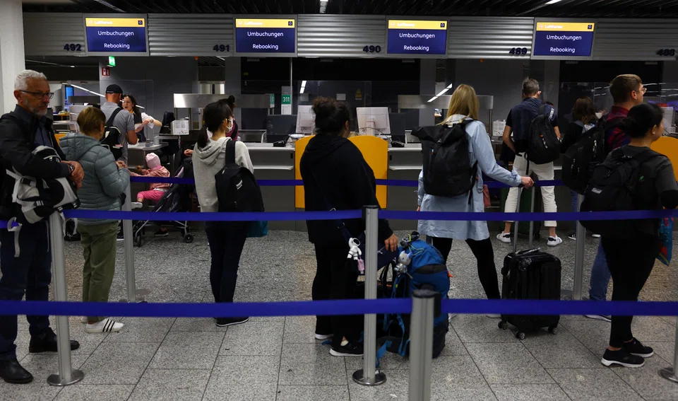 Lufthansa said it had cancelled about 800 flights at its main bases in Frankfurt and Munich on Friday, affecting 130,000 passengers.