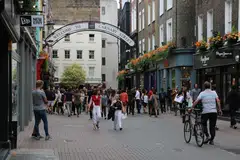 Carnaby Street in London. The figures showthat the central bank’s efforts to slow demand in the economy are taking the heat out of the labour market, which has fanned upward pressure on prices.