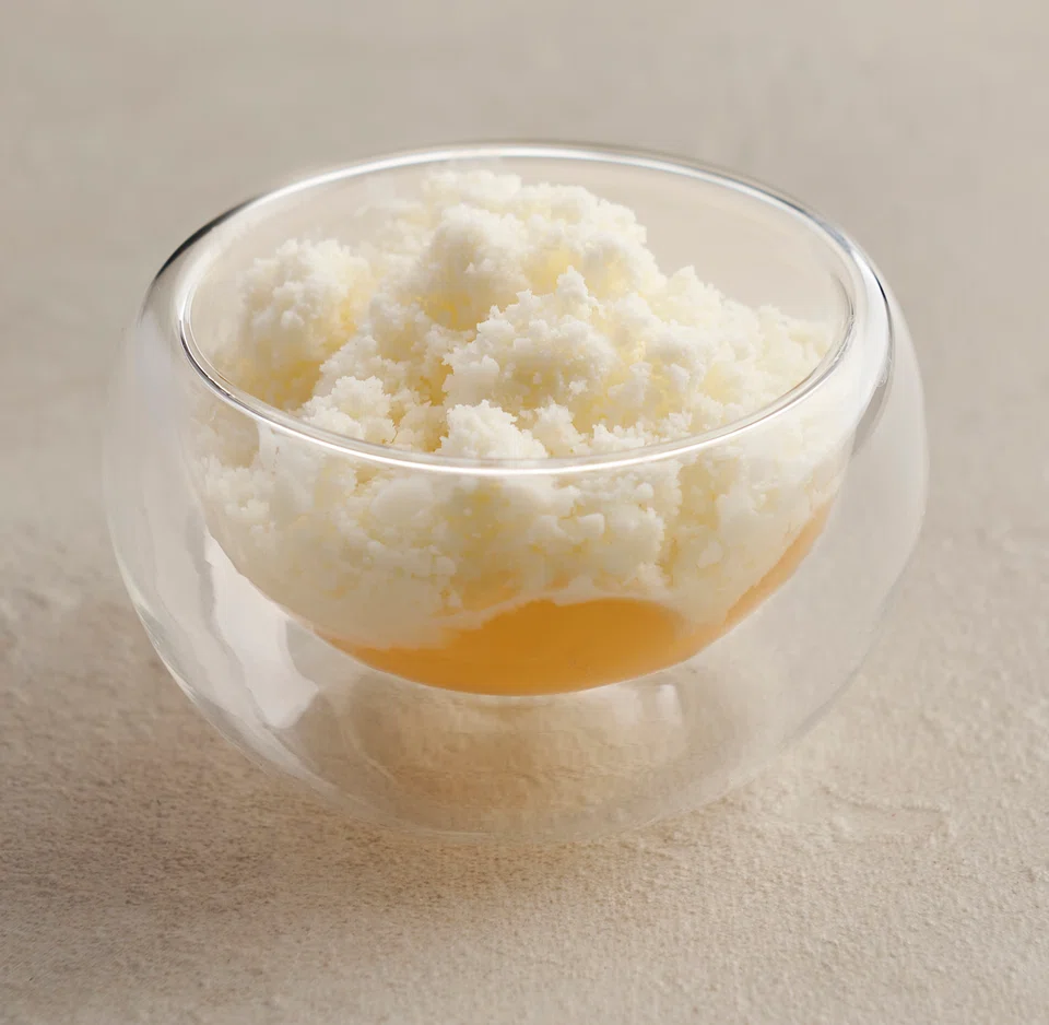 Fluffy snow of goat's milk and salt-brined grapes.