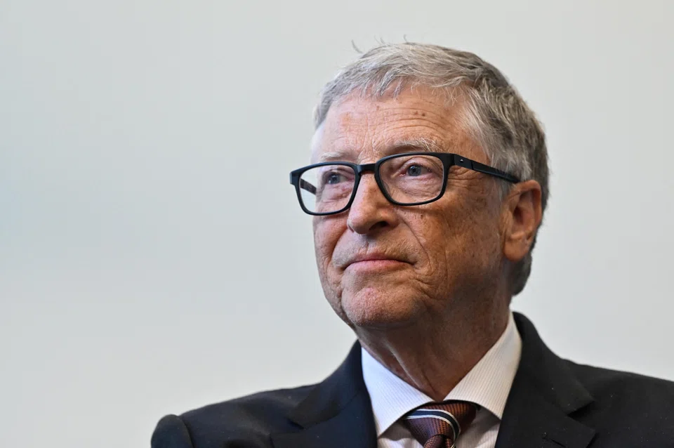 Microsoft founder Bill Gates purchased 10.8 million Heineken shares, worth 883 million euros at current market prices.