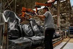China's official manufacturing purchasing managers’ index fell to 48.8 from 49.2 in April, according to data from the National Bureau of Statistics, its lowest in five months and below the 50-point mark that separates expansion from contraction.