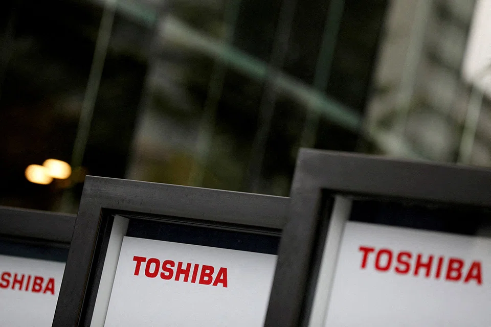 Toshiba’s shares climbed on the news, up 3 per cent on Friday morning and outperforming a 1.1 per cent advance for the benchmark Nikkei index.