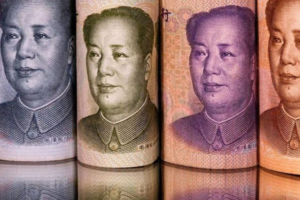 Rolling back tariffs on Chinese goods may reduce US inflation and push the yuan up 1.2 per cent against the dollar should Washington remove levies on all consumer products, according to Goldman Sachs Group  economists. 