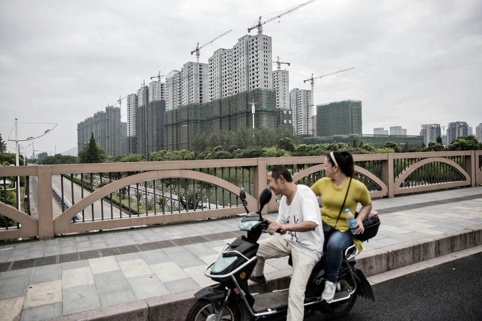 Buildings under construction in Hangzhou.