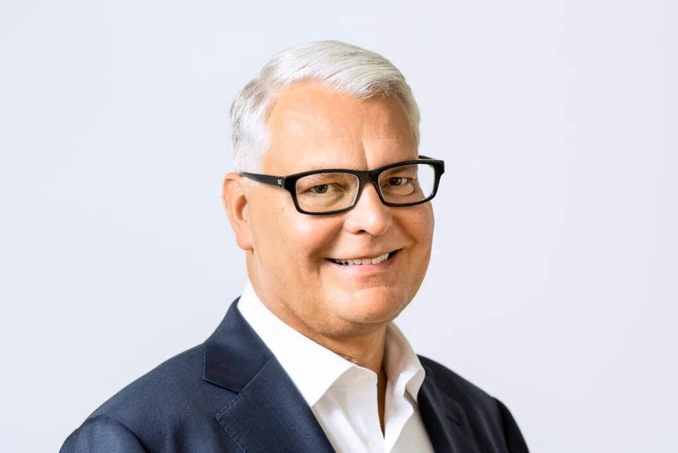 Roger von Mentlen will become chairman of the boards of directors of UBS Switzerland and of Credit Suisse Switzerland.