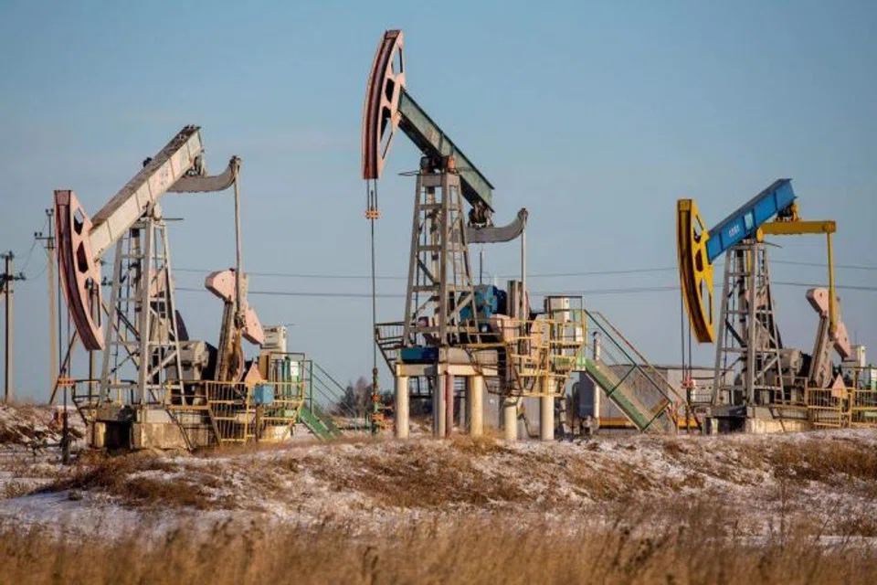 The US dollar was on track for its highest close against a basket of other currencies since May 2002. 