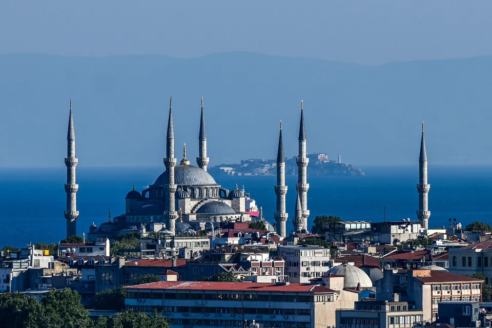 With its low barrier for entry, Turkey has become a "hot" destination for those seeking a second citizenship. 