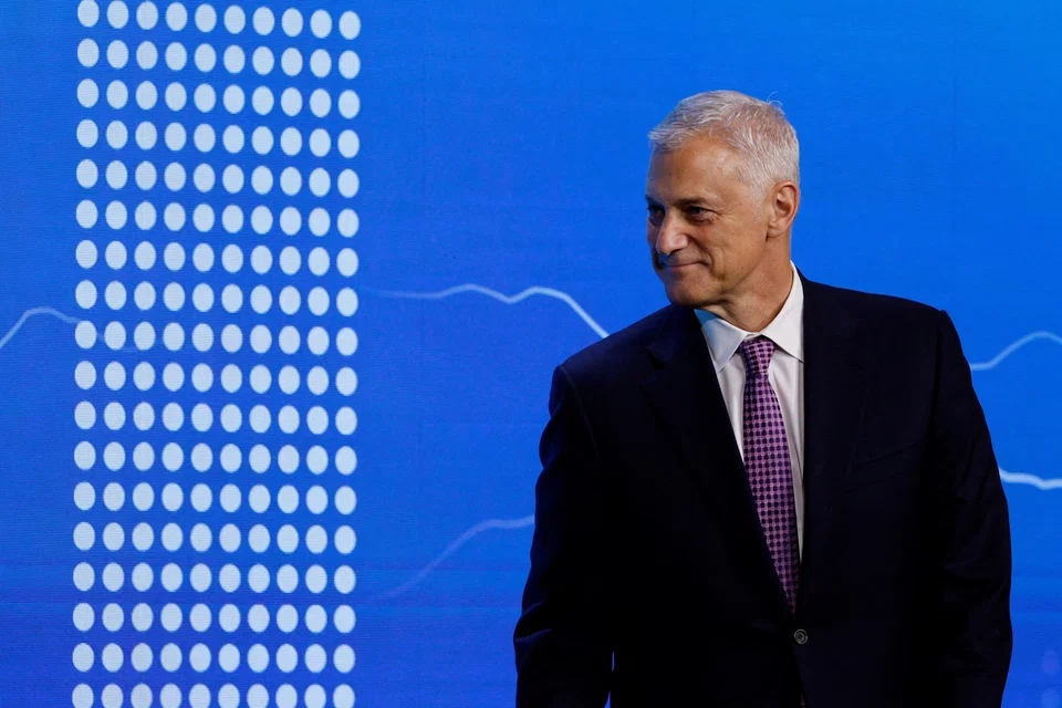 “The conclusion was very surprising to me, in terms of the way that the bank was resolved through this very unusual sale to UBS, with associated unusual payments to shareholders versus bondholders,” Standard Chartered CEO Bill Winters says.