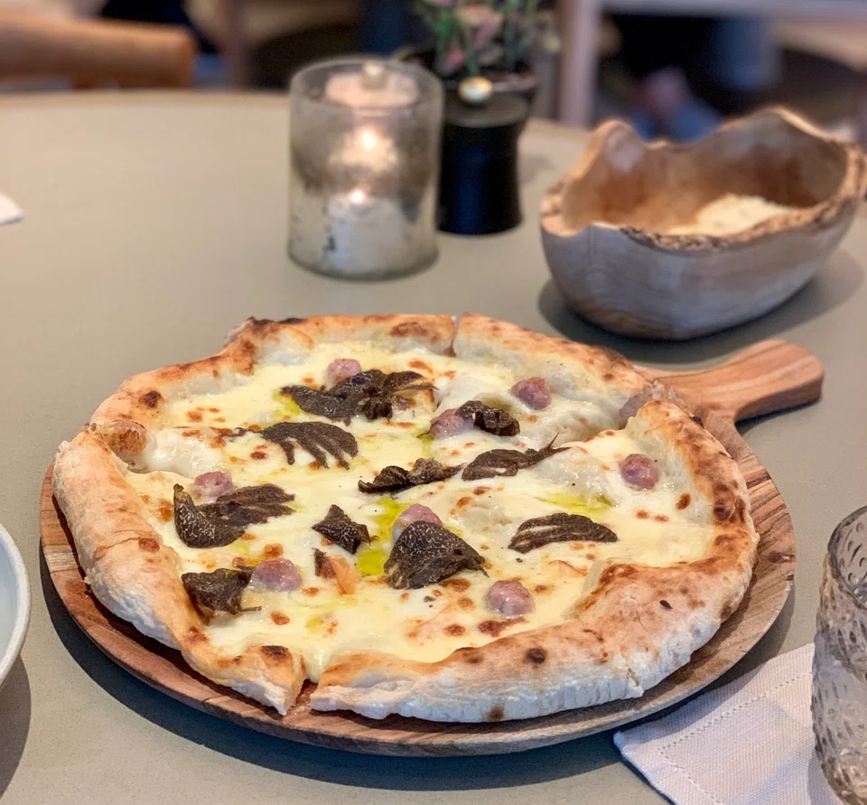 Tartufo pizza.