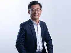 Alibaba Group Holding replaced Lazada group chief executive officer Chun Li with the head of its Thailand business and one-time business assistant to Alibaba CEO Daniel Zhang as competition in South-east Asia intensifies.