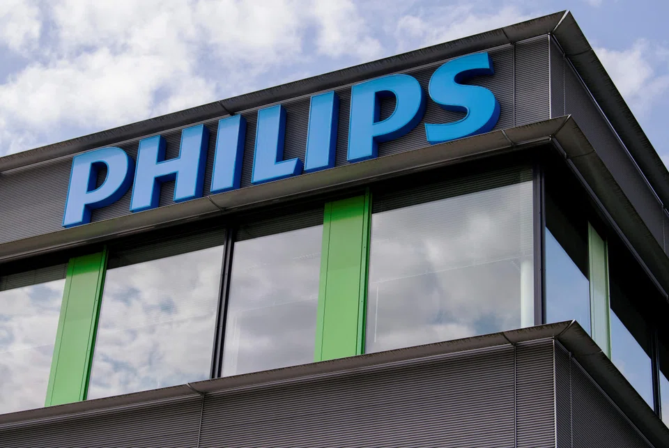 Philips will make an initial payment of US$479 million to a fund to cover payments claimants covered by the settlement.
