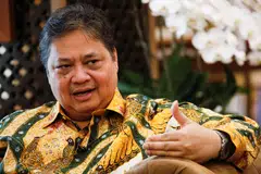 Airlangga Hartarto, Indonesia's Coordinating Minister for Economic Affairs, confirms exporters will not be asked to convert their foreign exchange into rupiah.