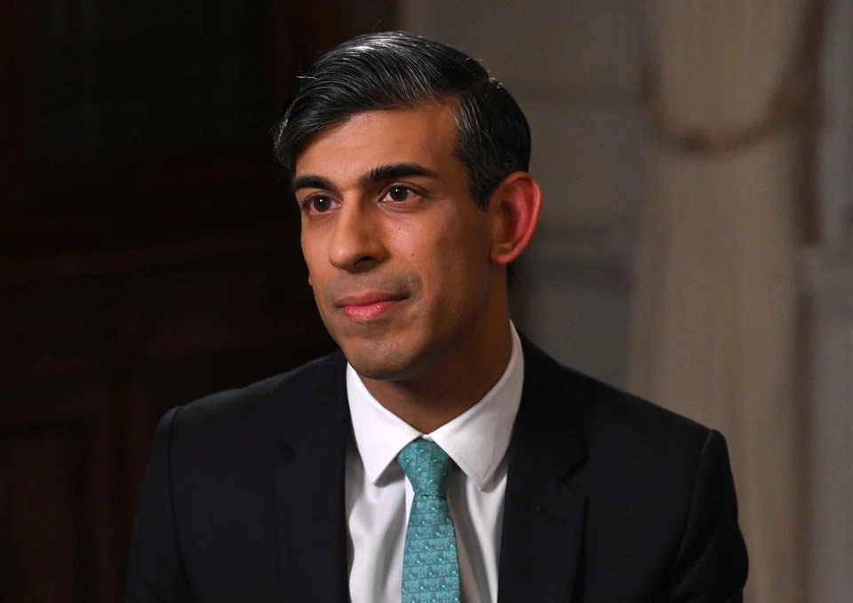 UK Prime Minister Rishi Sunak hosted a “recovery forum” of health professionals and officials at Downing Street on Saturday to address issues including improving emergency treatment and speeding up social-care discharge.