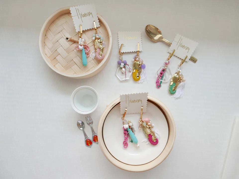 Jewellery collection made with Singapore souvenirs.