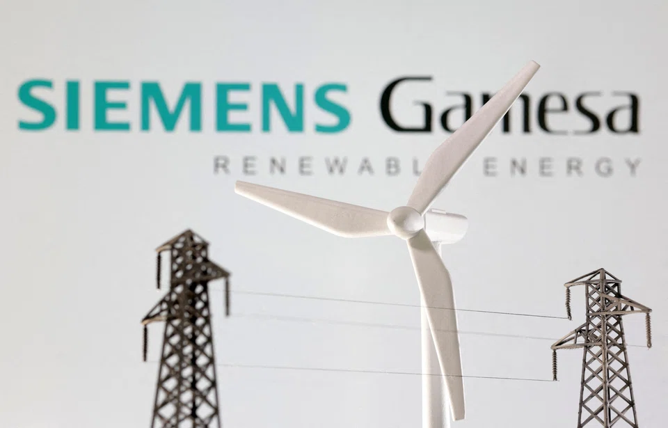 The discovery of faulty components at Siemens Gamesa causes a charge of nearly half a billion euros.