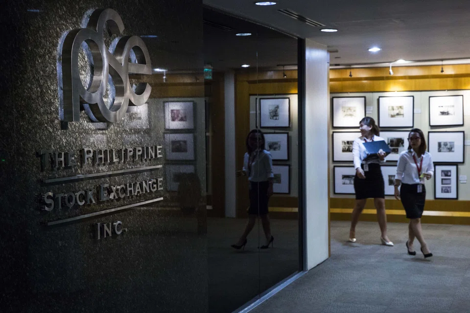 The Philippine Stock Exchange wants to revise the board lot sizes to “democratise stock trading” and accommodate a minimum investment of 100 pesos (S$2.40). 
