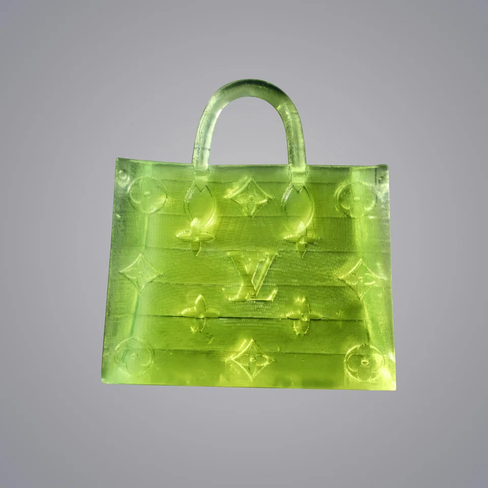 The bag will be sold in a sealed gel case premounted beneath a microscope with a digital display.