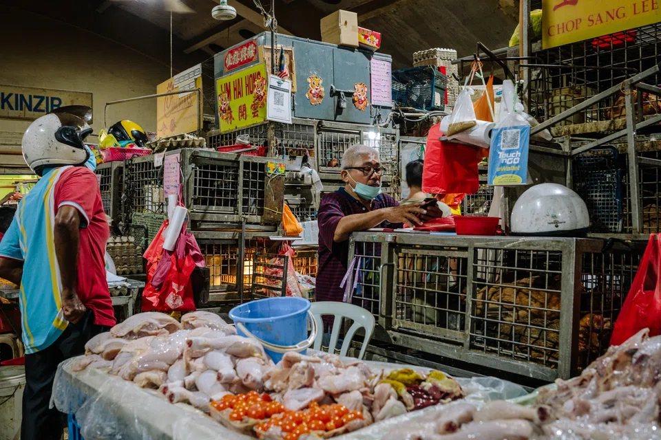 Malaysia will halt exports of 3.6 million chickens a month from Jun 1 and scrap the approved permit requirement for importing wheat until production and prices stabilize, Prime Minister Ismail Sabri Yaakob said. 