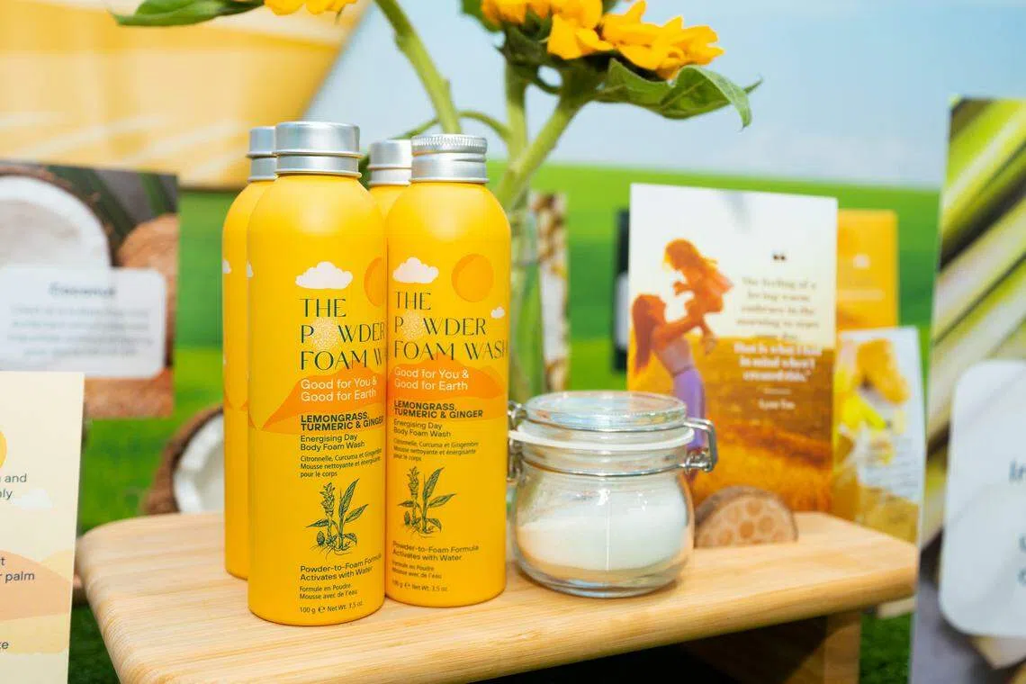 The Powder Shampoo's Energising Day Powder Foam Wash makes for a Christmas gift that suits all ages.