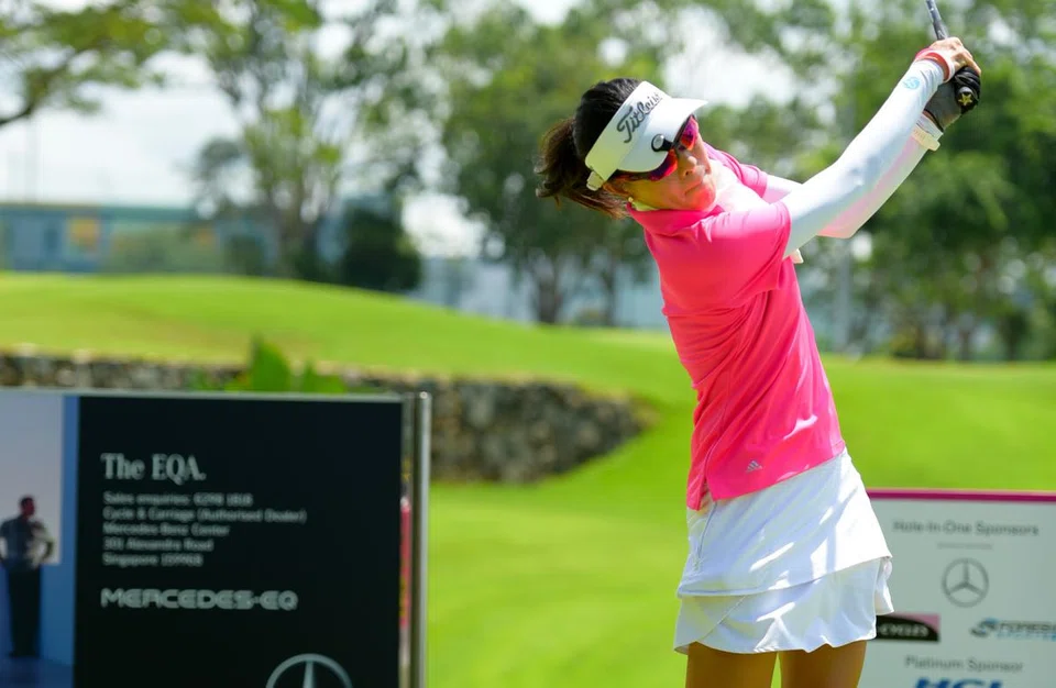 Women's Champion Stephanie Bradshaw