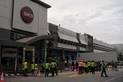 SATS on Monday posted a net profit of S$7.2 million for H2, swinging into the black from a net loss of S$2 million in the year-ago period. 