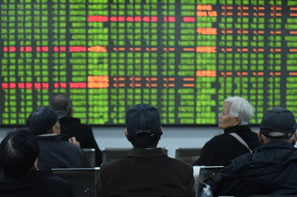 China’s blue-chip CSI300 Index slumped 1.4 per cent at the close, while the Shanghai Composite Index plunged 1.5 per cent.