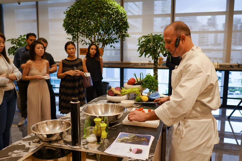 Onsite food and nutrition masterclasses will be held at DA Orchard MedSuites. Conducting one such class is chef Daniel Moran, culinary vice president of Como Hotels & Resorts. 