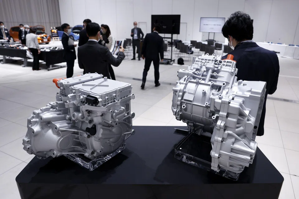 Nissan unveiled blueprints for two new powertrains — one for its so-called E-power hybrids and another for its zero-emission vehicles. 