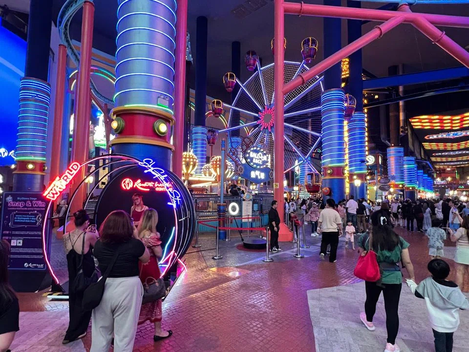Spanning over 400,000 square feet, Skytropolis Indoor Theme Park in Genting Highlands is the largest indoor amusement park in Malaysia.