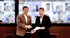 Dr Sean Fu (left), chief executive of RVAC Medicines, and Dr Koh Boon Tong, executive director of A*Star's Bioprocessing Technology Institute, at the signing ceremony of the collaboration agreement.
