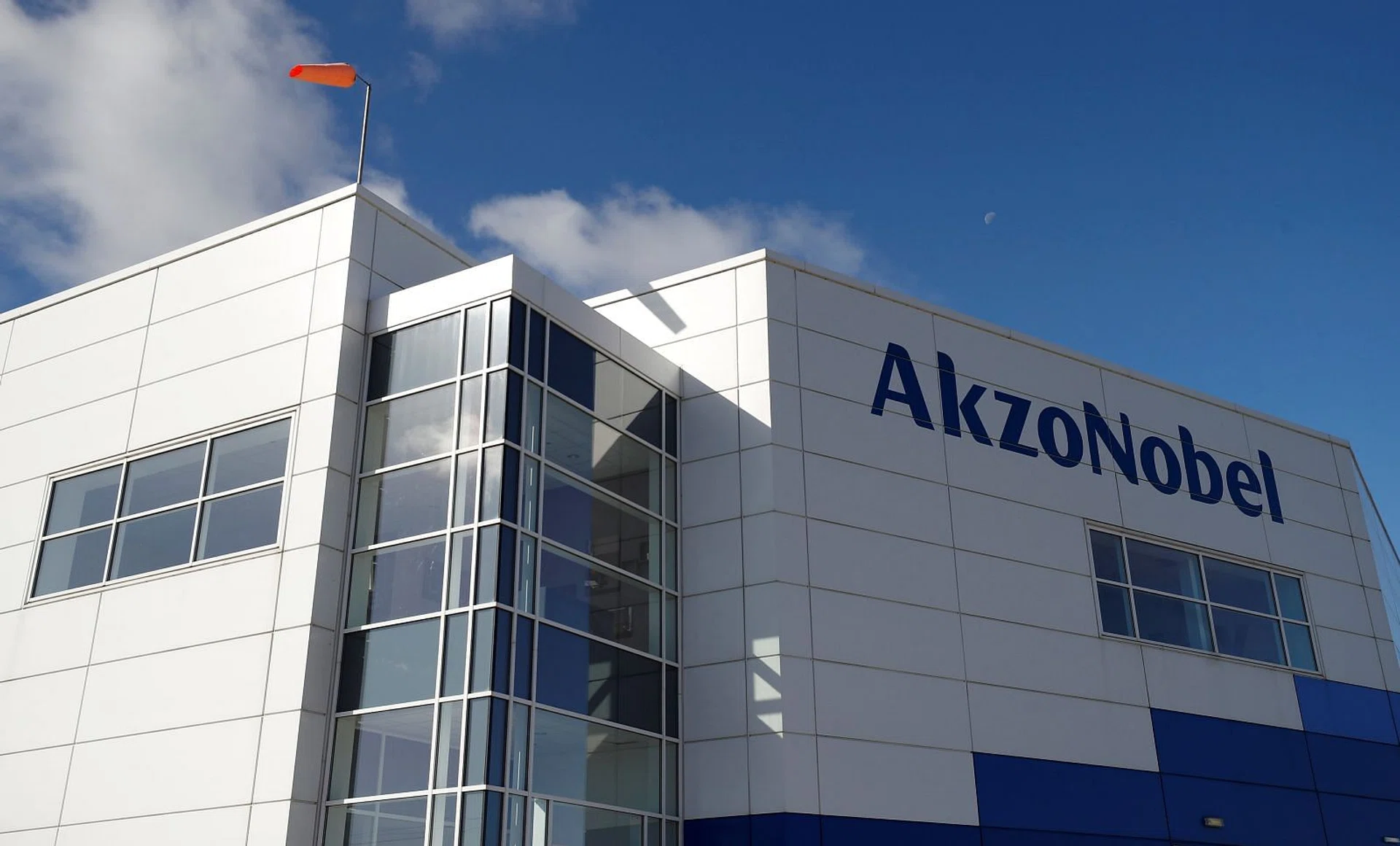 AkzoNobel, US rival Axalta halt merger talks - The Business Times