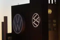 The memorandum of understanding will be signed during German Chancellor Olaf Scholz’s current trip to Canada and is designed to shorten supply chains for VW’s facilities in the US and avoid difficulties linked to tariffs and tax regulations.