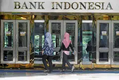 An unexpected Bank Indonesia hike in October, ahead of the Fed pause early last month, widened the interest rate gap with the US, and brought investors back. 