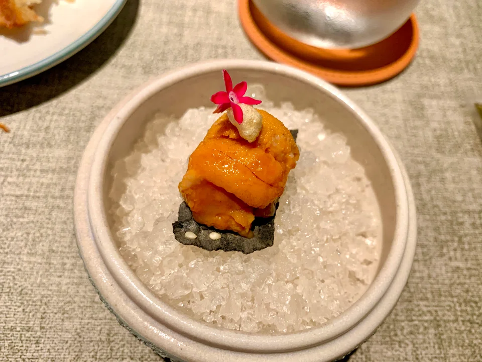 Uni on black seaweed cracker.